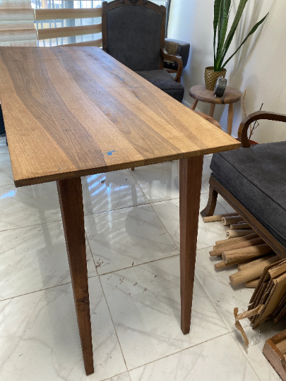 Desks & Workspaces
